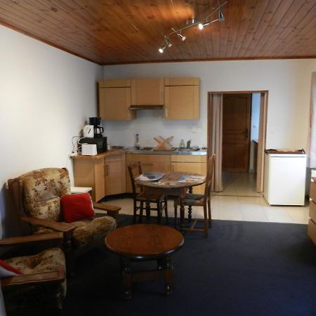 Hotel Les Charmilles De Mormal Landrecies Bagian luar foto
