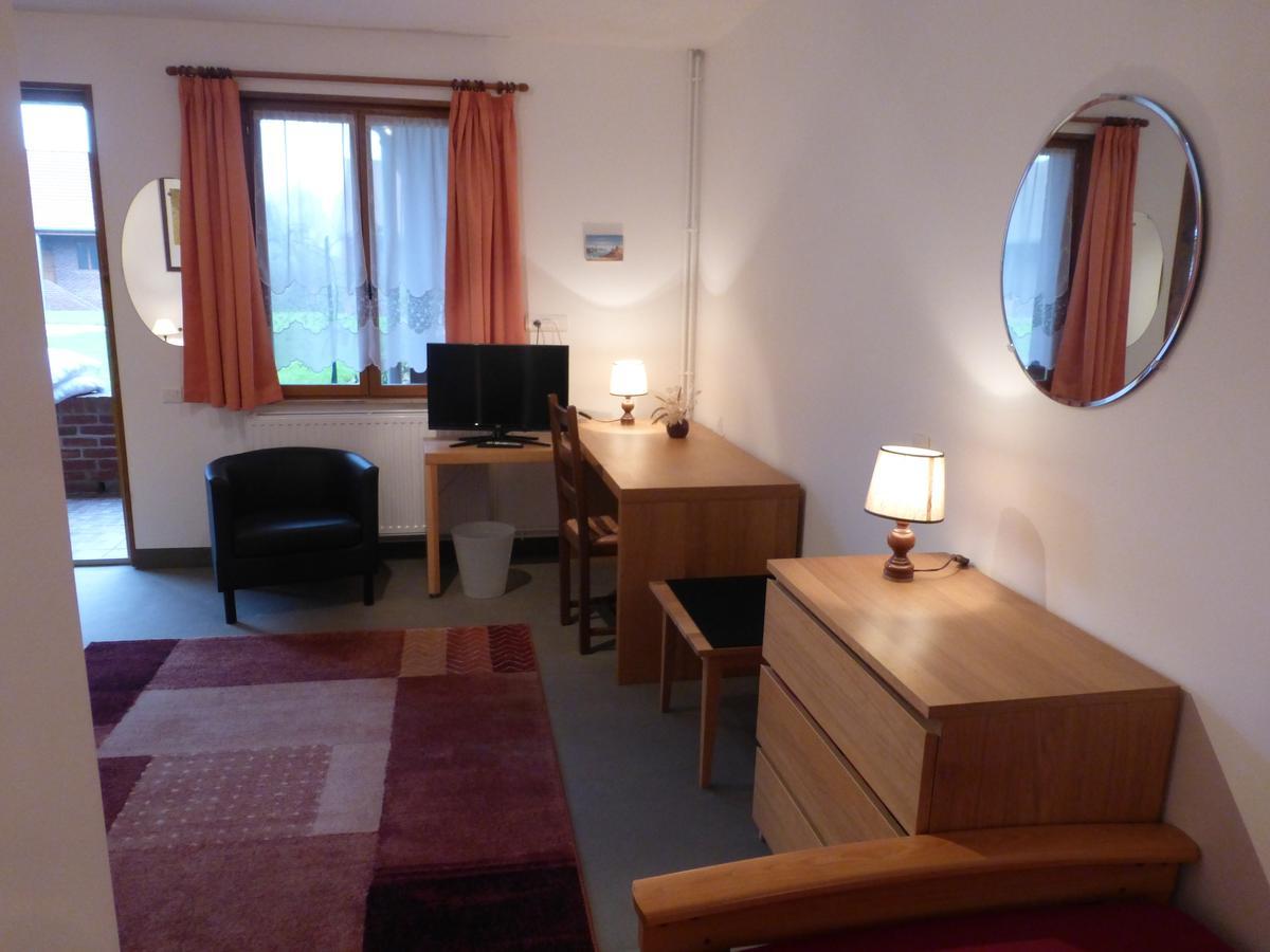 Hotel Les Charmilles De Mormal Landrecies Ruang foto