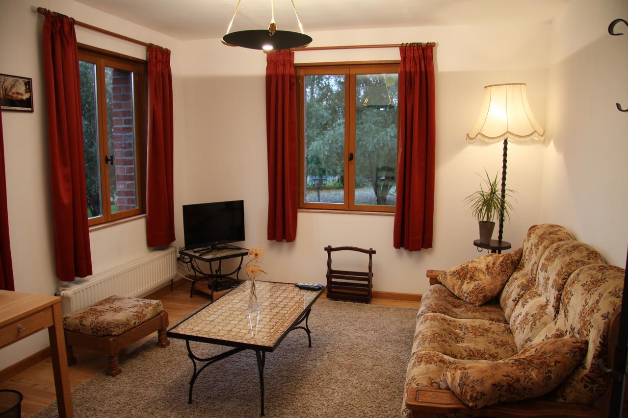 Hotel Les Charmilles De Mormal Landrecies Ruang foto