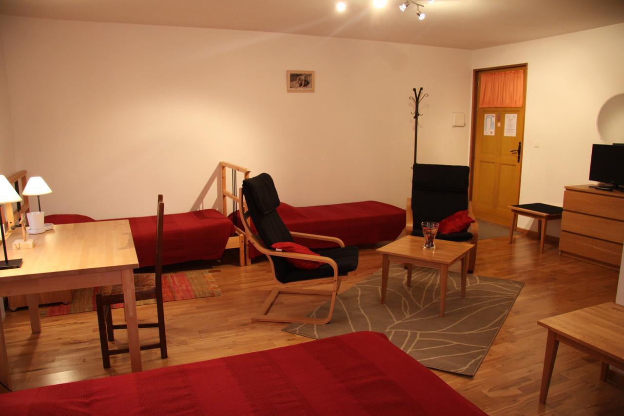 Hotel Les Charmilles De Mormal Landrecies Bagian luar foto